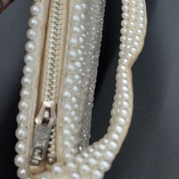 Vintage Beaded Clutch with Strap the Front has a Scallop Design Made in Japan - Picture 9 of 12